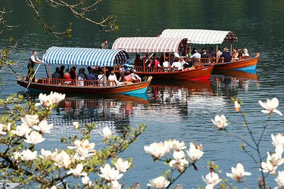 Between the desire for relaxation and the pressure for development