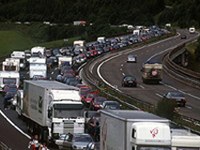 Piémont - Ligurie : extension du réseau autoroutier et dégradation des transports publics