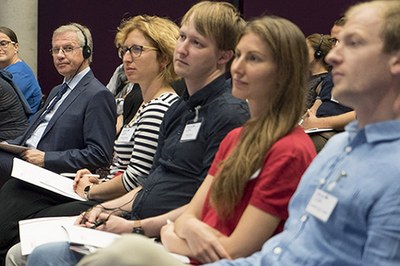 Donner une voix aux jeunes ! – Comment encourager la participation des jeunes dans les Alpes