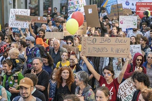 Les jeunes en grève pour la protection du climat et des Alpes