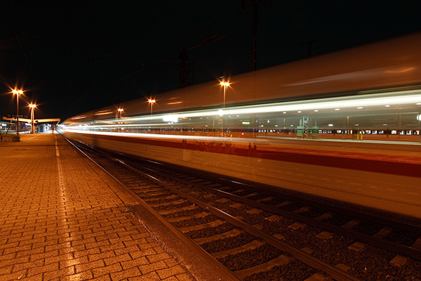 Les trains de nuit sur la voie de garage