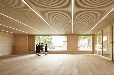 Un toit pour la collectivité et l’hospitalité