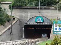 Tunnel del Frejus: più sicurezza o più traffico?