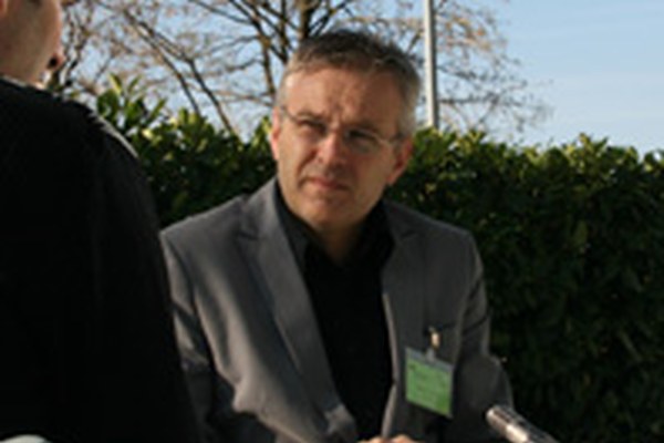 Sangue freddo - intervista a caldo a Norbert Lantschner, Direttore dell'Agenzia CasaClima di Bolzano/I "L'energia più pulita è quella che non consumiamo"