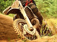 Ancora moto sui sentieri di montagna?