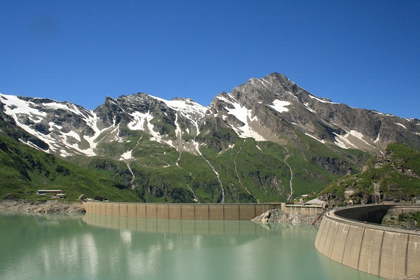 Energia elettrica a scapito della natura e del paesaggio