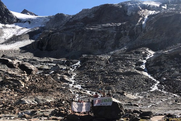 In bicicletta alla volta del ghiacciaio