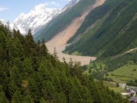 Quando le montagne crollano: convivere con il pericolo