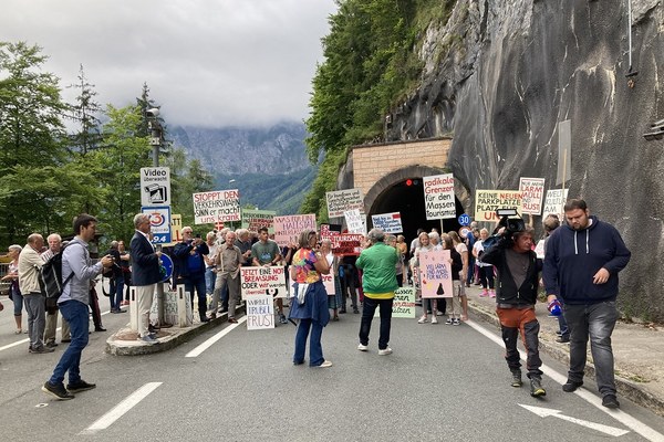 Troppo, troppo rumore, troppo affollamento