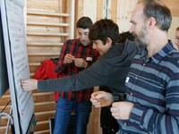 Jugendliche reden mit