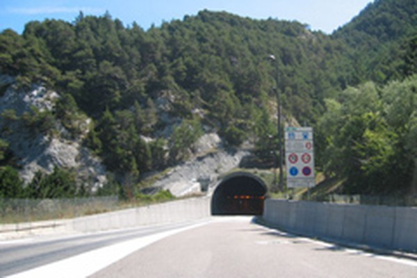 Zweite Röhre für den Fréjus-Tunnel