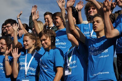 Jugendpartizipation in den Alpen: ein Lagebericht
