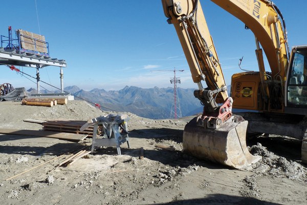 Burn-Out der Alpen? Der Streit um den alpinen Lebensraum – Johannes Kaup im Gespräch mit dem Alpenforscher Werner Bätzing und dem Raumordnungsexperten Peter Haßlacher