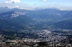 Mesta in zavarovana območja: zabaviščni parki ali partnerstva?