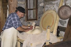 Stališča CIPRE: Uresničevanje znanja, izraba lokalnih potencialov - "Zelene" zaposlitve in planinske koče na sončno energijo