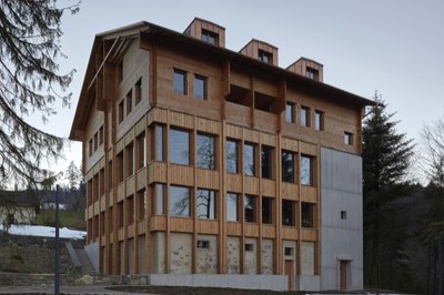 28 projektov trajnostne gradnje se poteguje za mednarodno arhitekturno nagrado Constructive Alps