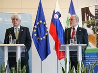 Nedomiselni člani alpskega kluba