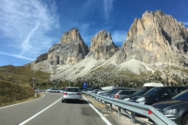 Dolomiti brez avtomobilskega prometa?