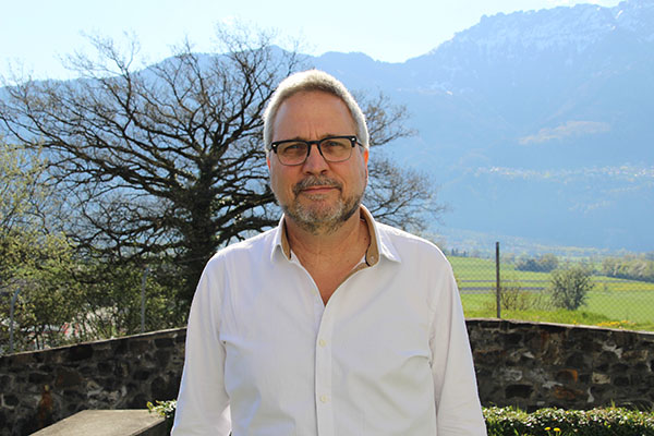 Stališče: Odločen ne smučarskemu cirkusu na ledenikih!