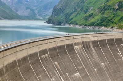 Povzetek Politike: Izredni postopek usklajevanja v zvezi z deregulacijskimi ukrepi za pospešitev uvajanja obnovljivih virov energije